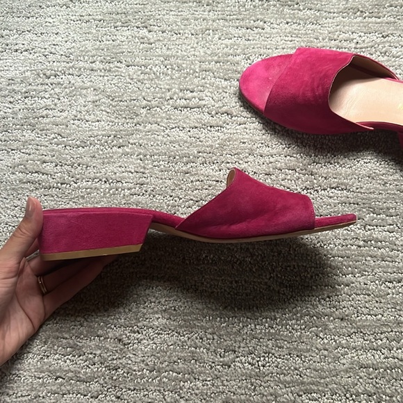 Stuart Weitzman Slide Mule Sandals Geranium Fuchsia Pink Suede Size 8 M - Picture 4 of 6